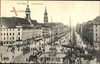 Dresden Zenrum Altstadt, Blick in die Hauptstraße, Soldatenmarsch, Denkmal