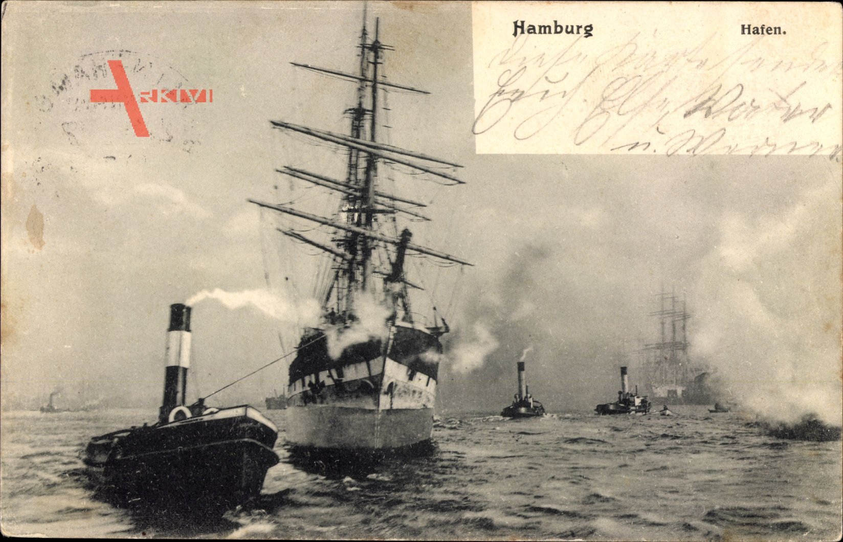 Hamburg, Segelschiff mit Nebenboot bei voller Fahrt