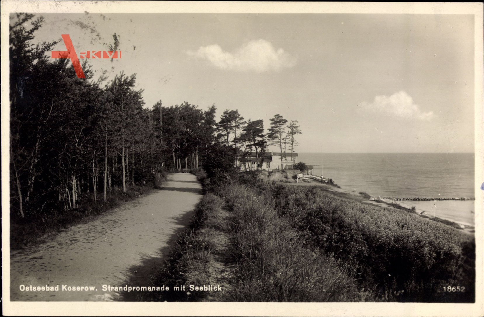 Koserow an der Ostsee, Strandpromenade mit Seeblick