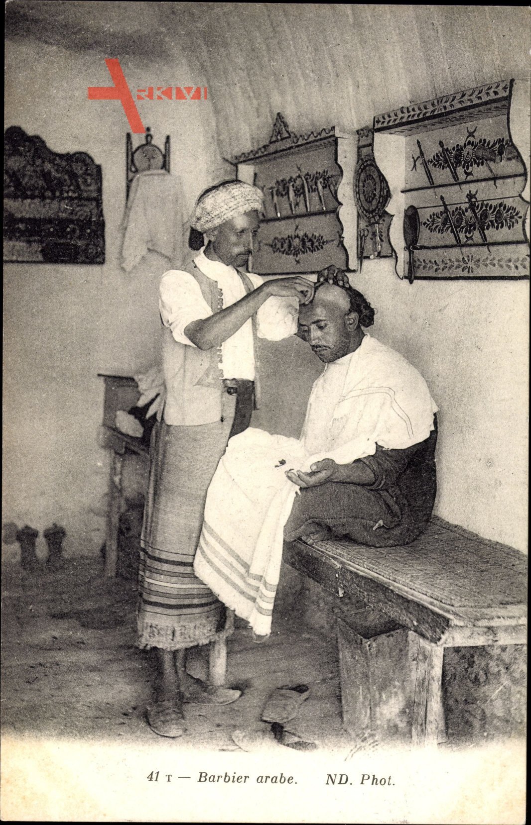 Barbier Arabe, Friseur bei der Arbeit, Neurdein Frères N.D. 41 T, Maghreb