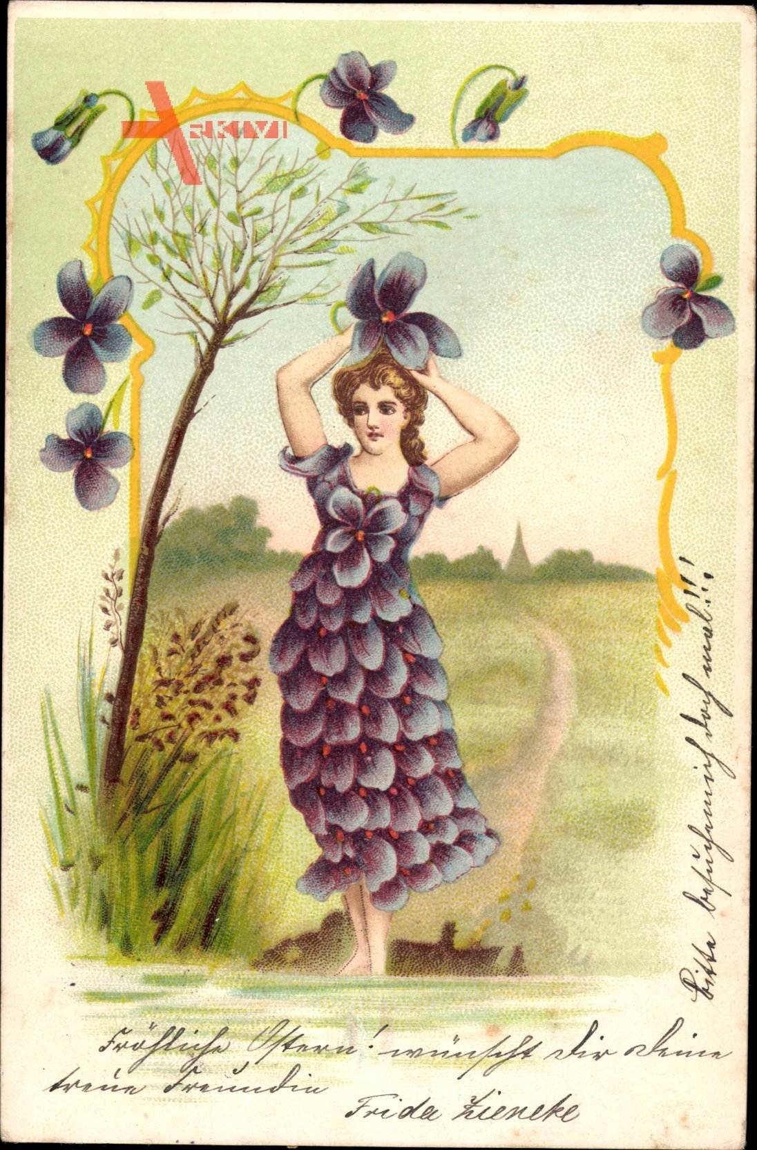 Frau mit Kleid aus lila Blüten, Allegorie, Frühling