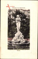 Berlin Tiergarten, Nymphe von Calandrelli, Blick auf eine Statue