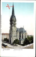 Dresden, Straßenbahn passiert die Johanniskirche