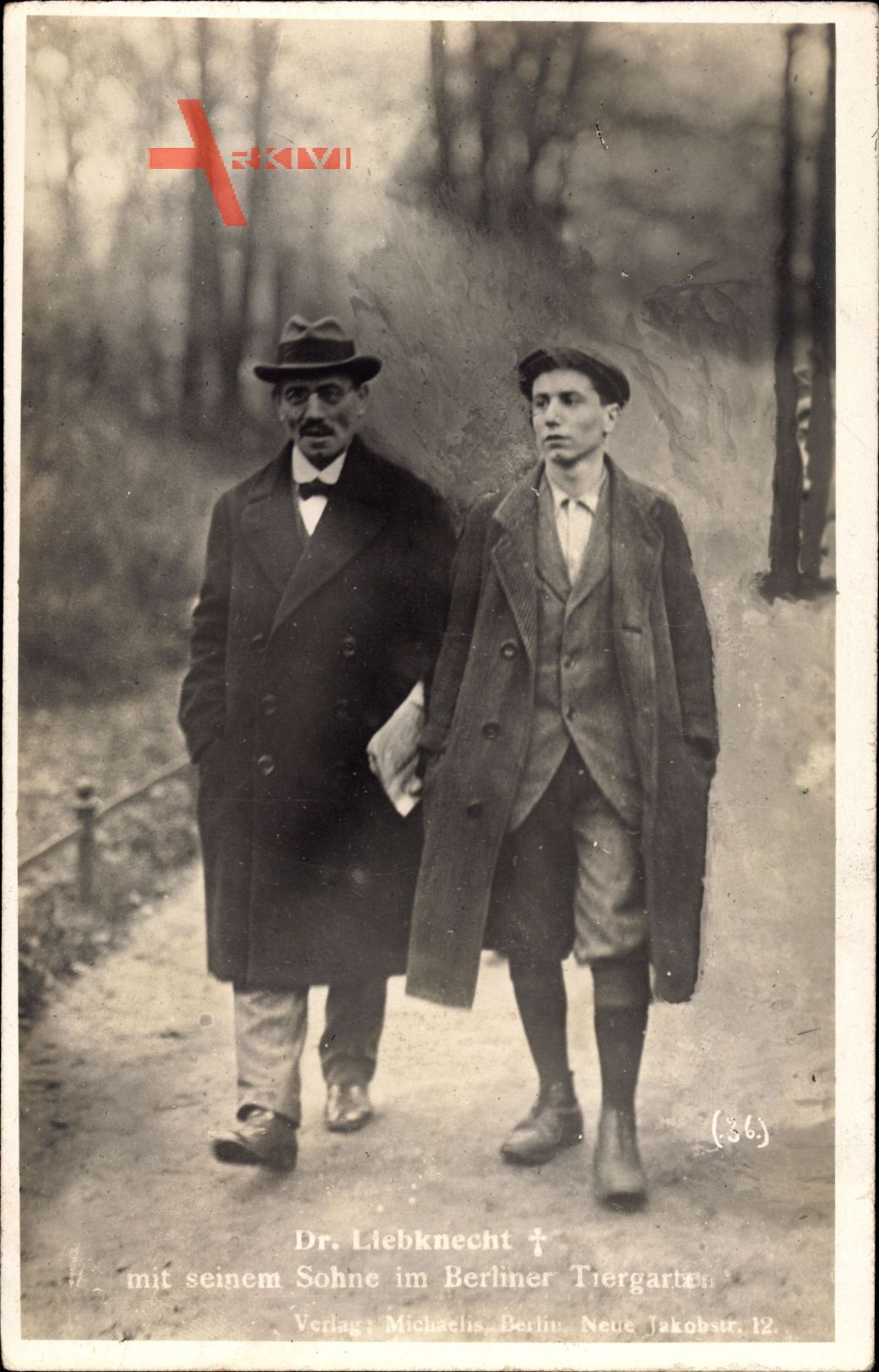 Karl Liebknecht, Marxist, Spartakist, Im Berliner Tiergarten mit seinem Sohn