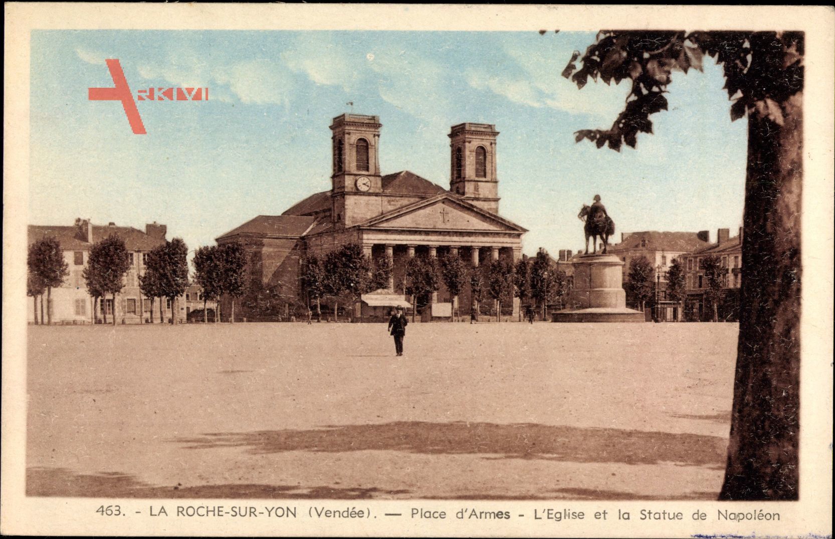 La Roche sur Yon Vendee, Place d'Armes, L'Eglise et la Statue de Napoleon