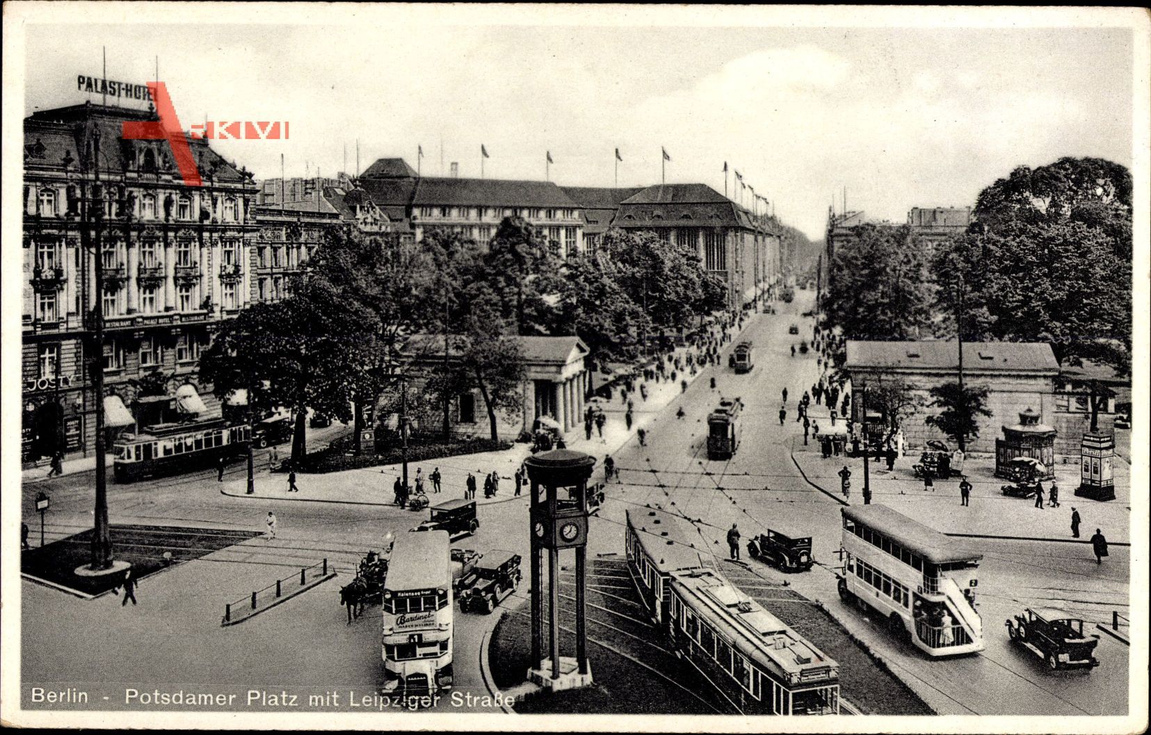 Berlin Tiergarten, Potsdamer Platz mit Leipziger Straße, Straßenbahn