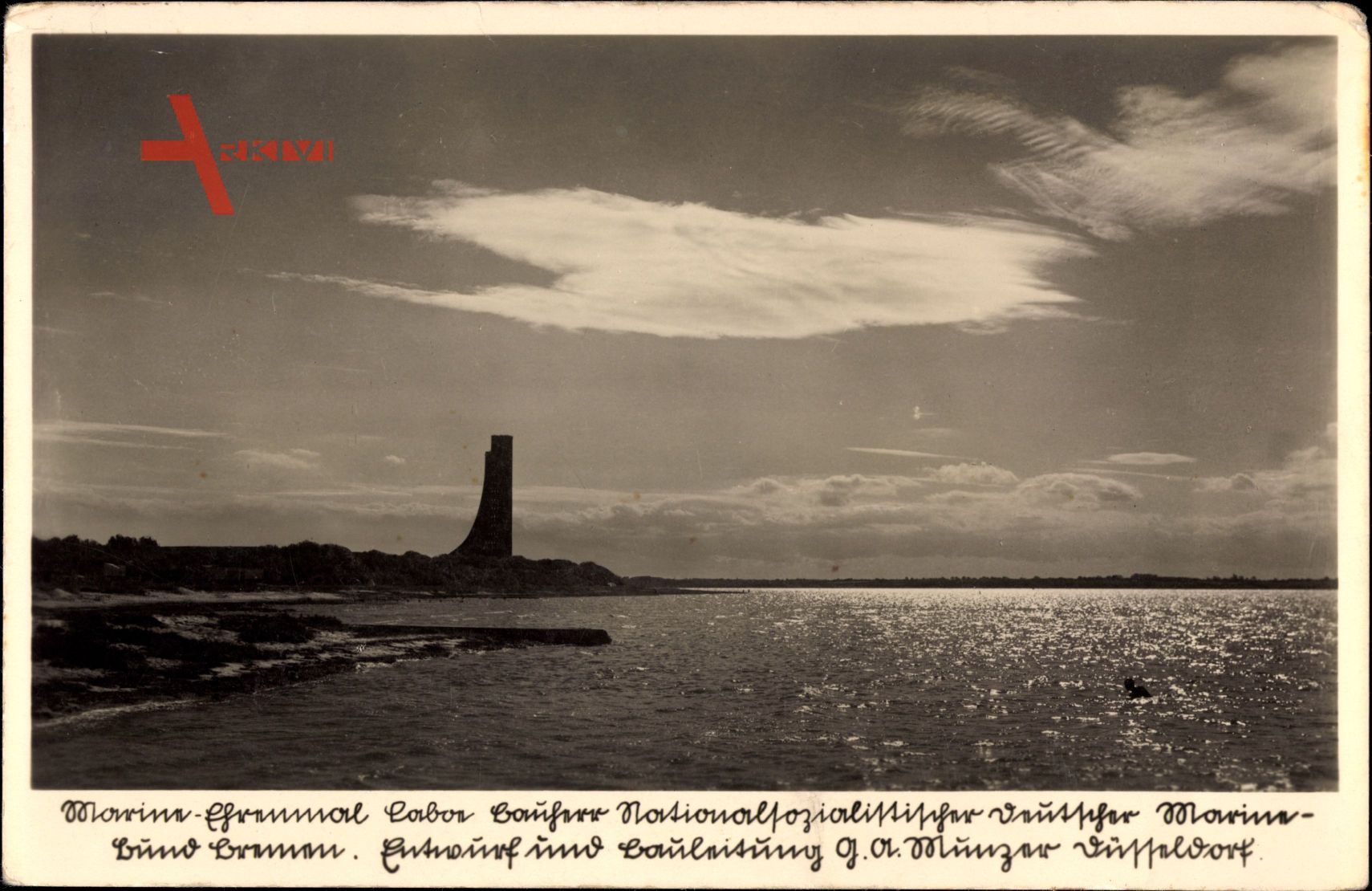 Laboe Probstei Ostsee, Blick auf das Marine Denkmal