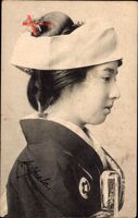 Japan, Japanerin in Arbeitskleidung, Kopftuch, Kimono