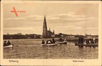 Schleswig an der Schlei, Schleipartie mit Ruderbooten, Blick zur Kirche