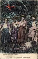 Martinique, Groupes de jeune Femmes Creoles, Kreolinnen