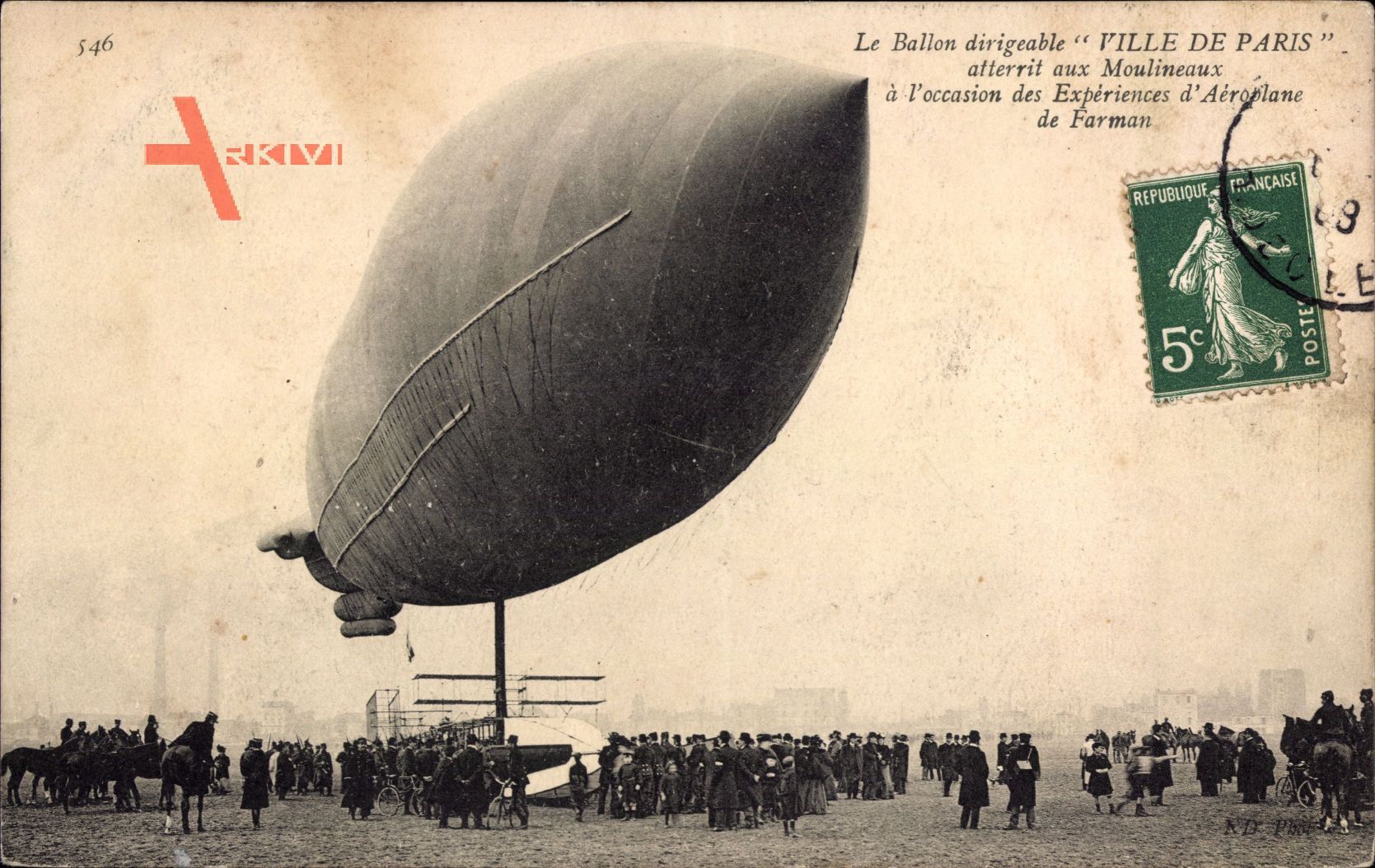 Le Ballon dirigéable Ville de Paris atterrit aux Moulineaux, Aéroplane Farman