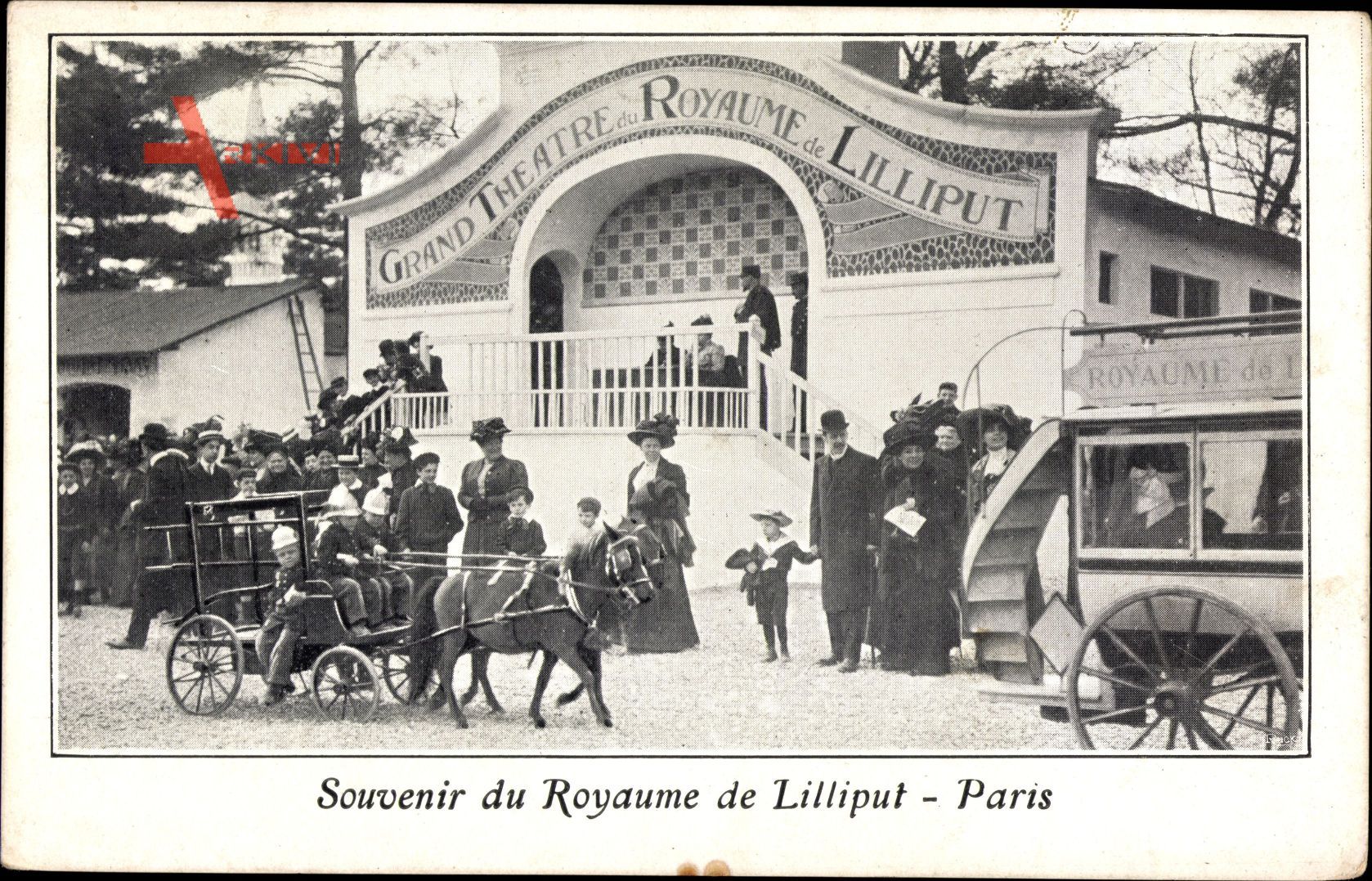 Paris, Souvenir du Royaume de Lilliput, Liliputaner