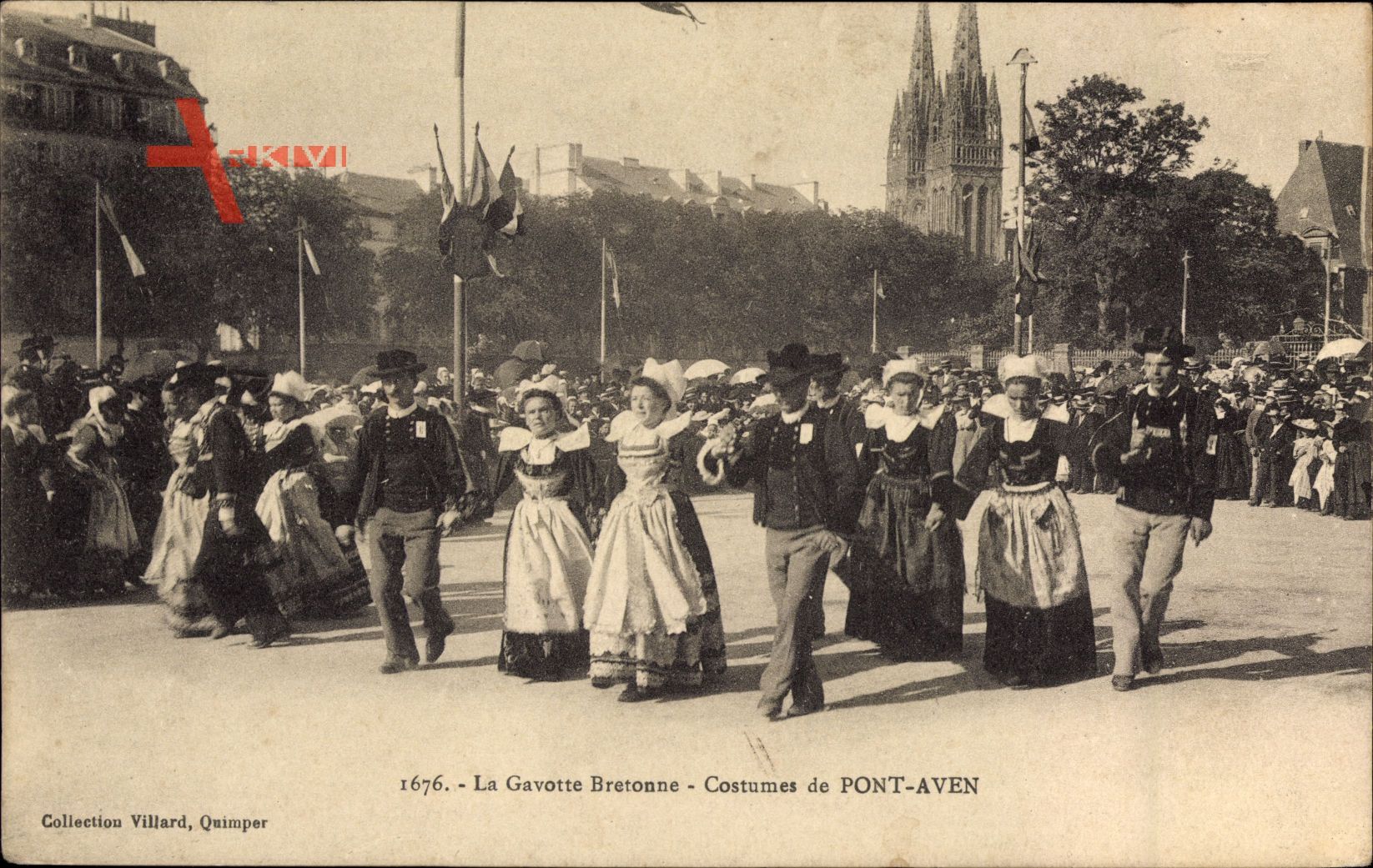 Pont Aven Finistère, La Gavotte Bretonne, Costumes, Tänzer in Tracht