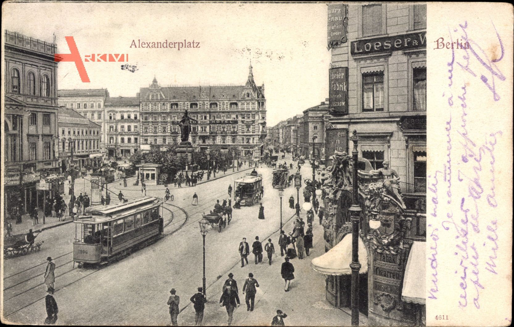 Berlin Mitte, Blick auf den Alexanderplatz, Straßenbahn