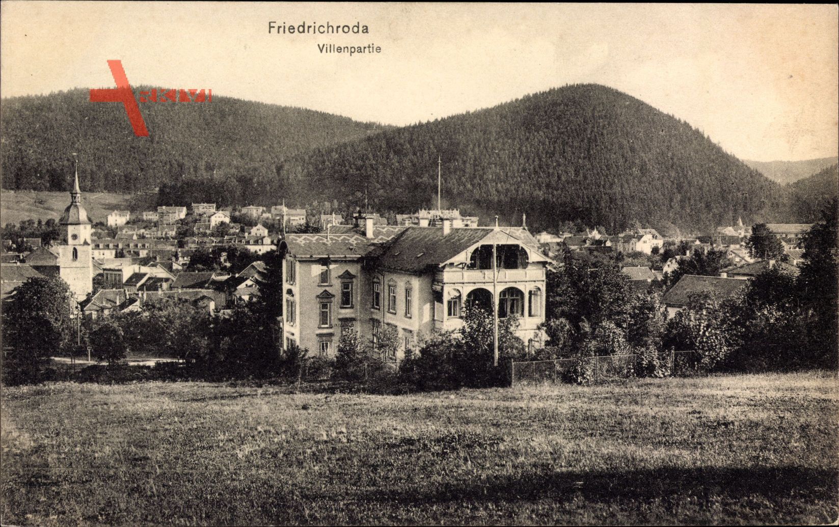 Friedrichroda im Thüringer Wald, Panoramaansicht, Villa