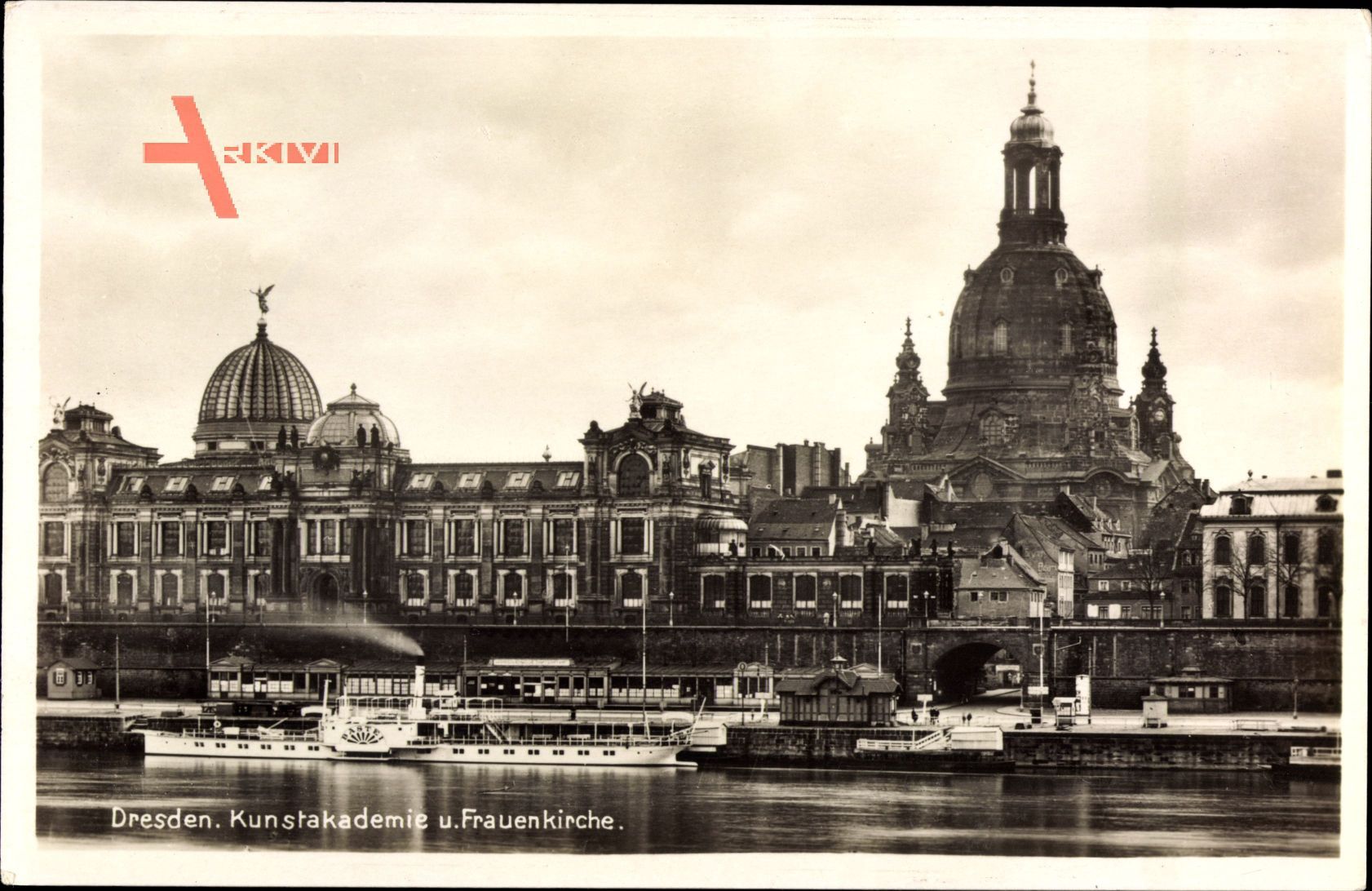Dresden, Kunstakademie und Frauenkirche, Elbdampfer Bastei