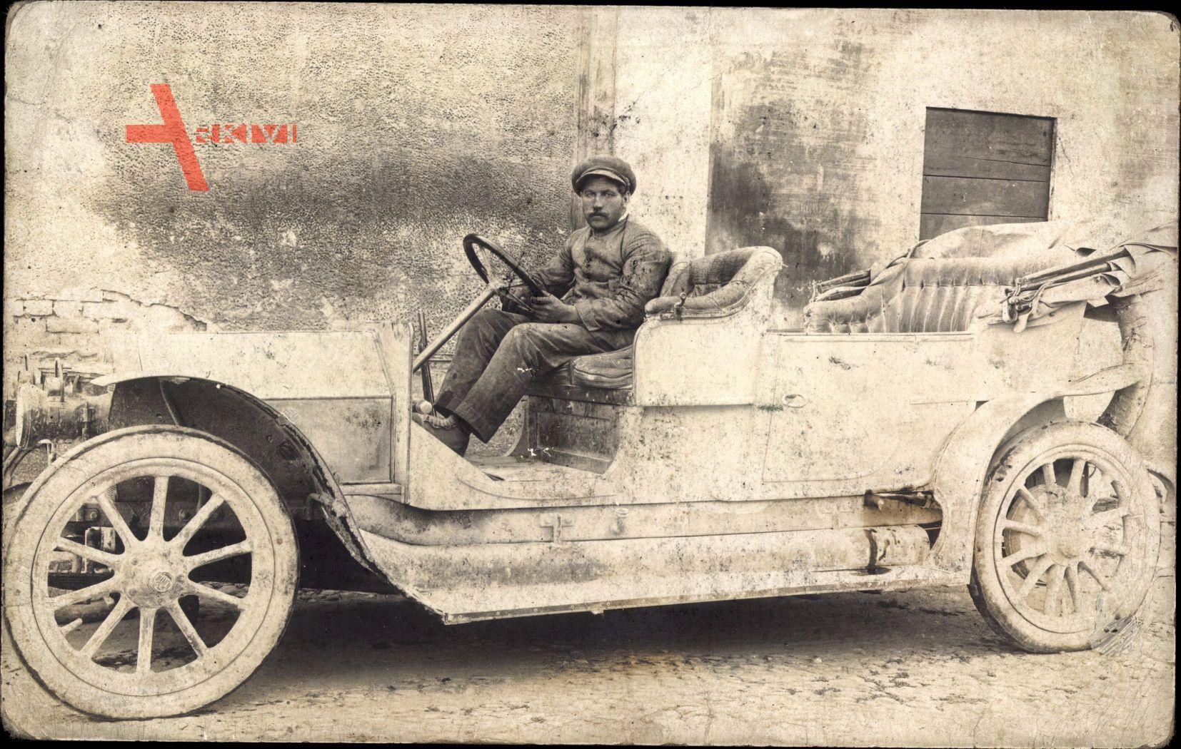 Mann in einem Automobil, Viersitzer, Gevaert Photo
