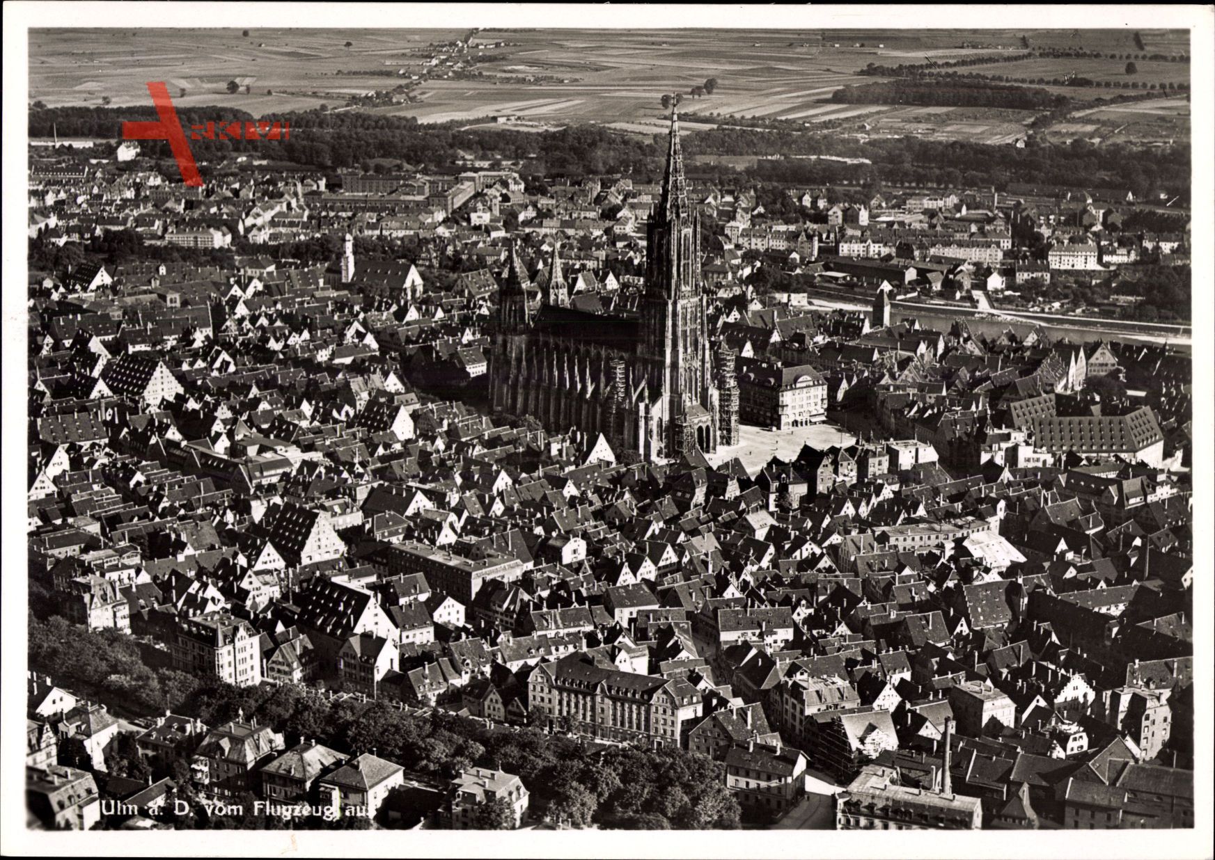 Ulm an der Donau, Fliegeraufnahme von der Stadt mit Münster