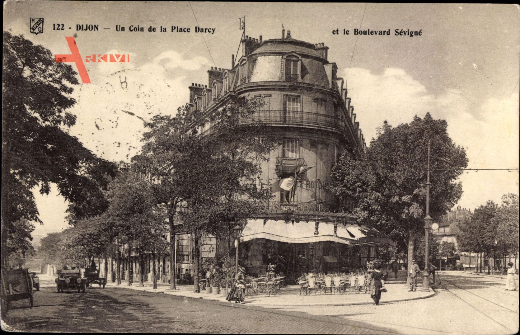 Dijon Côte d’Or, Un Coin de la Place Darcy et le Boulevard Sevigne
