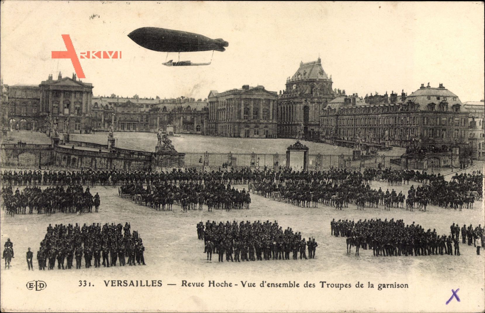 Versailles Yvelines, Revue Hoche, vue densemble des Troupes de la garnison