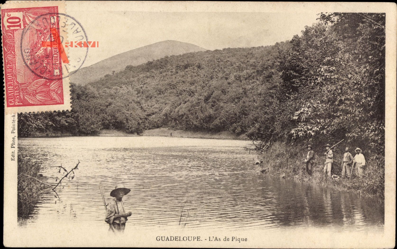 Guadeloupe, L'As de Pique, Flusslauf, Männer mit Gewehren