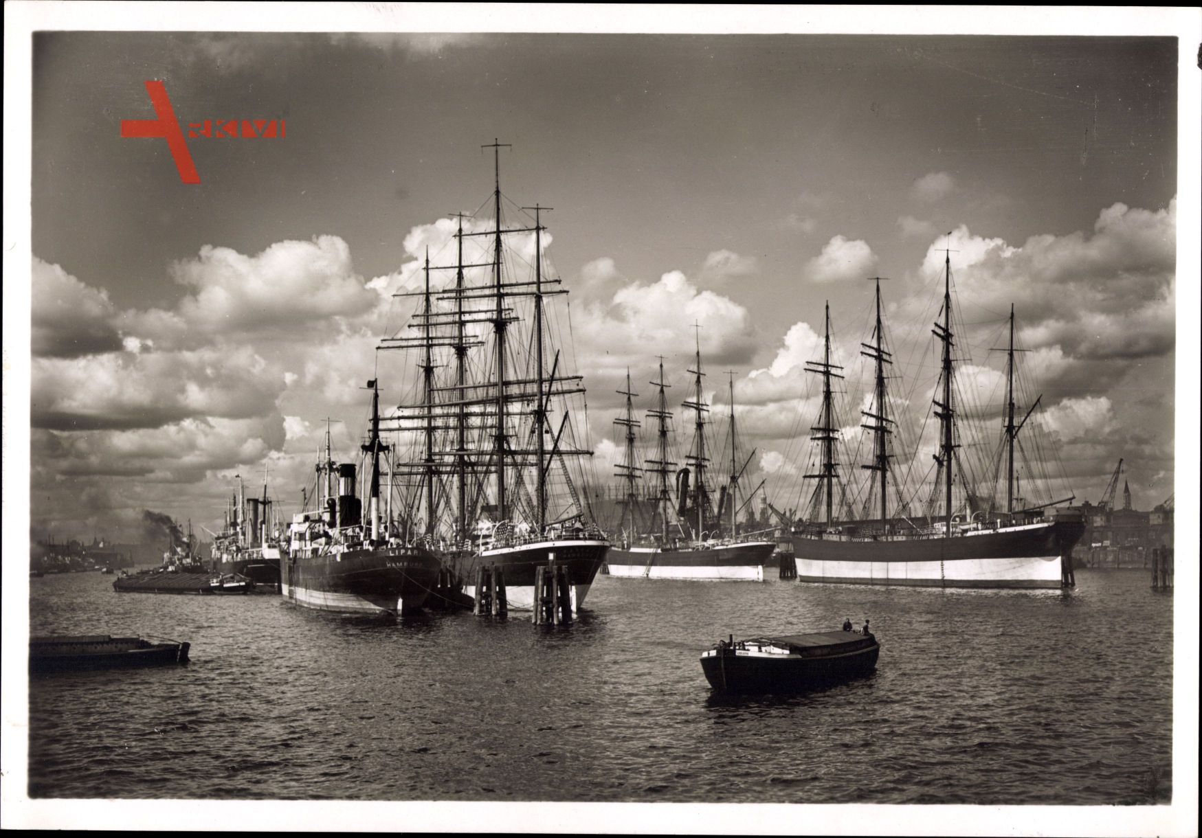 Hamburg, Blick auf den Segelschiffhafen, Viermaster