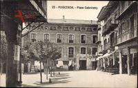 Puigcerda Katalonien Spanien, Plaza Gabrinetty, Blick auf einen Platz