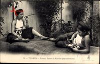 Tonkin Vietnam, Femme fumant le Kédillot, Pipe commune, Vietnamesin, Pfeiffe