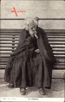 La Belgique, Alte trauernde Frau auf einer Sitzbank, Schwarzes Gewand