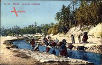 Gabes Tunesien, Laveuses indigènes, Anwohner waschen Kleidung im Fluss