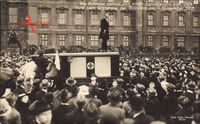 Berlin, Arbeiter spricht zum Volk, Sanitätsauto, 9 November 1918, NPG 6475